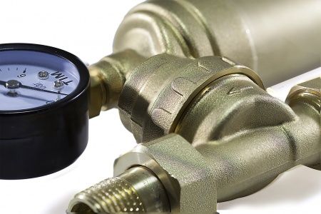 Фильтр промывной свободного вращения 1/2" (метал.колба, кран 3/8"+ штуцер, американки, манометр)