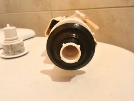 Мембрана фигурная, запорная для сливной колонки бачка унитаза УКЛАД (Псков)