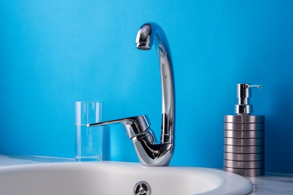 Смеситель BOOU для кух. однор.,высок.изл. B8282-10F