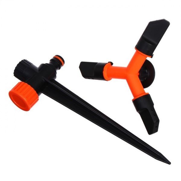 Разбрызгиватель (ороситель) 3-х рожковый вращающийся на ножке пластиковый, AP 3024