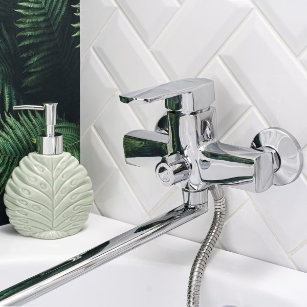 Смеситель BOOU для ван. однор., B8215-18F длин. изл.