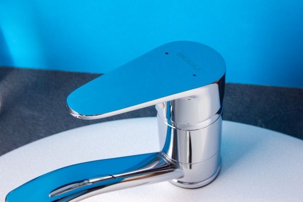 Смеситель BOOU для кух. однор.,низк.изл. B8282-14A