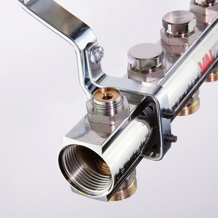 Коллекторная группа радиаторная VTc.594 9 вых. (латунный, авт.возд.+дренаж+кронштейны)