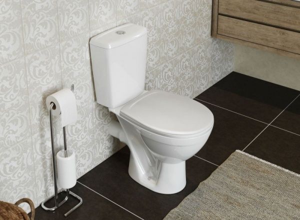 Унитаз "Соло Люкс", белый, 2кноп.,прямой вып.,нижн.подв., сиденье полипропилен, микролифт