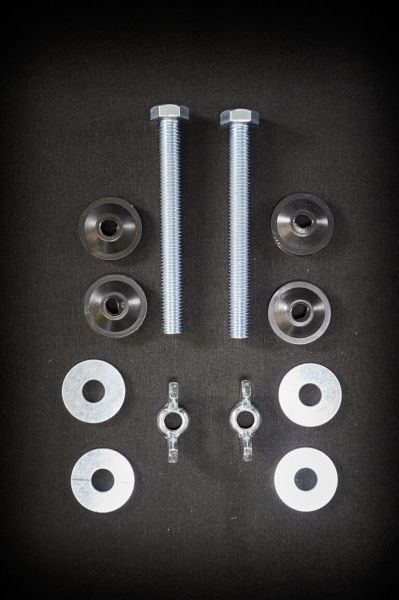 Болты крепления бачка к унитазу М8*80 (2 болта, 2 гайки, 4 спецпрокладки, 4 шайбы)