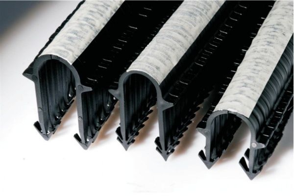 Скоба-держатель для теплого пола 16-20мм (50шт на ленте) под степлер /такер/