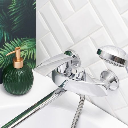 Смеситель BOOU для ван. однор., B8213-46F длин. изл.