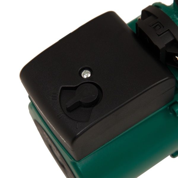 Насос повышения давления CP 15-9 (1/2", Qmax-1.8м3/ч, Hmax-9м., N-120Вт, мокрый ротор) с гайками