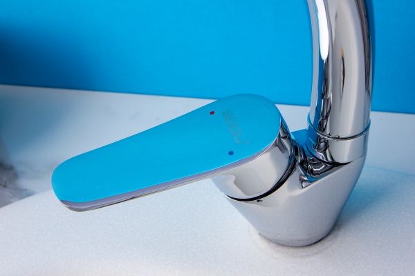 Смеситель BOOU для кух. однор.,высок.изл. B8290-10F