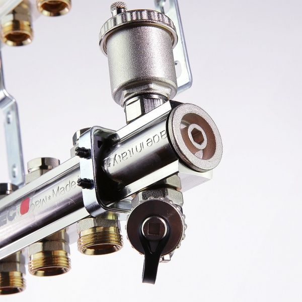 Коллекторная группа радиаторная VTc.594 9 вых. (латунный, авт.возд.+дренаж+кронштейны)