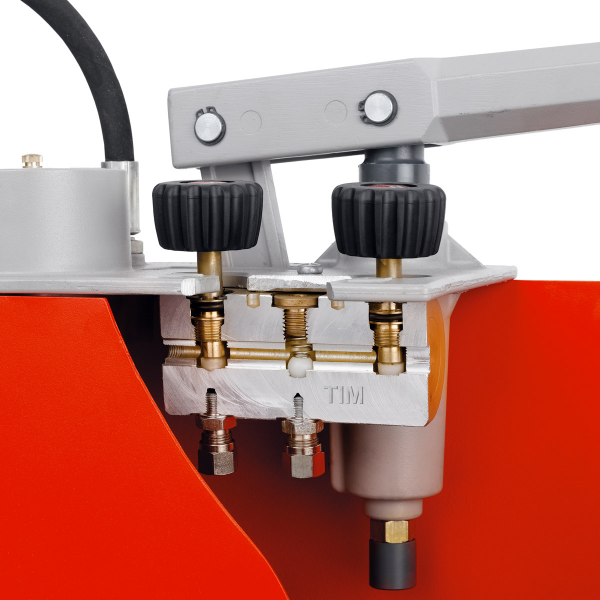 Опрессовочный насос (ручной) 60 бар TIM, 13 литров