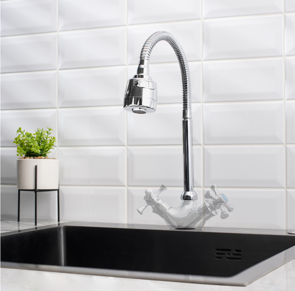 Излив гибкий SS016